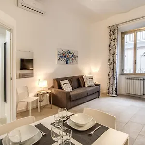Newly Renovated By The Vatican Apartment